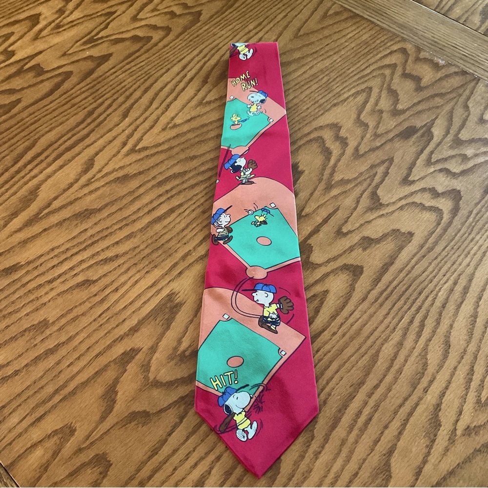 Peanuts Men’s Silk Charlie Brown Baseball Neck Tie